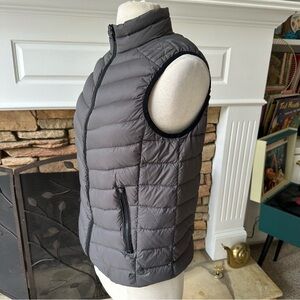 Fabletics down vest size medium gray with black trim